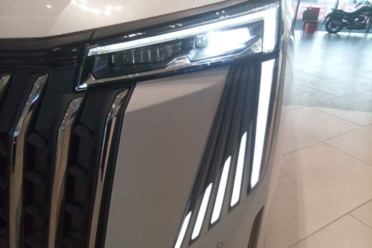 Used GAC Trumpchi M8 2024 Master Series 400T Prestige Edition