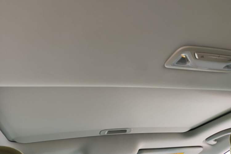 Used CHANGAN Eado 2023 Changan Edition PLUS Blue Whale NE 1.4T GDI DCT Prestige Version Headliner