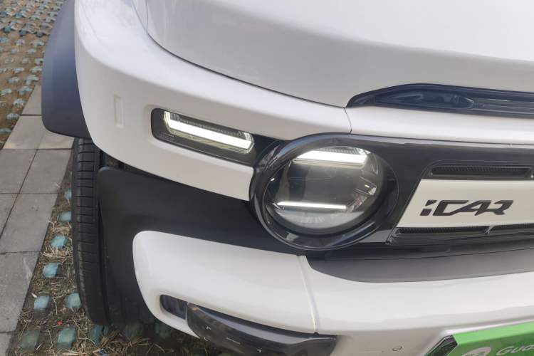 Used iCAR V23 2025 401 Two-Wheel Drive Intelligent Driving Version