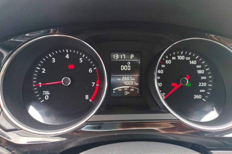 Used Volkswagen Sagitar 2017 1.6L Automatic Comfort Model Instrument Cluster