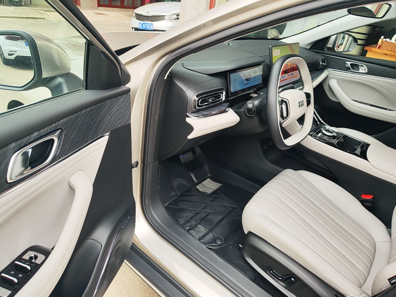 Geely Galaxy Stellar 6 2026 Model 125km Exploration+ Edition — снимка 18