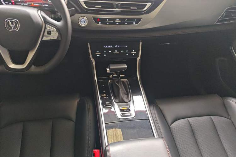 Used CHANGAN CS75 2021 Honor Million Edition 280T DCT Luxury Model Gear Lever