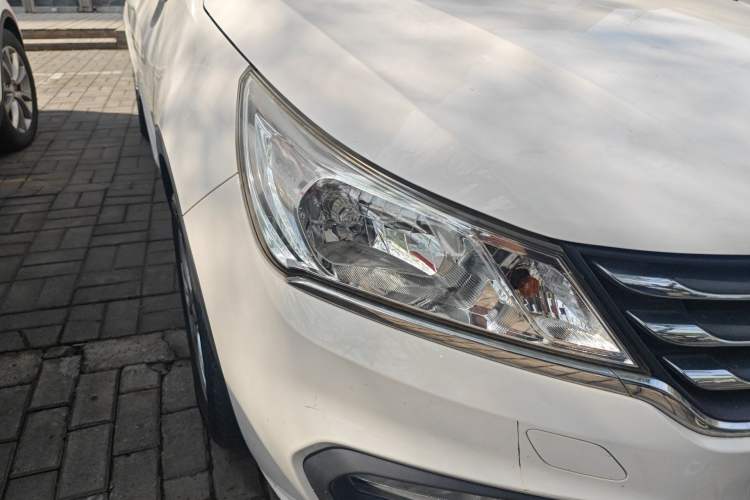 Used Baojun 310 2016 1.2L Manual Luxury Model Right Front Headlight