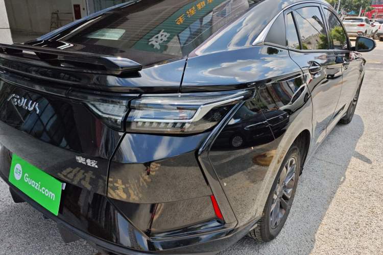 Used Dongfeng Aeolus Yixuan 2023 Mach Edition 1.5L Automatic Chasing Wind Version Right Rear Taillight