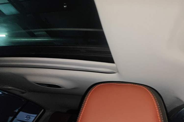 Used Geely Auto Vision S1 2019 Upgraded Model 1.5L CVT Luxury Version
