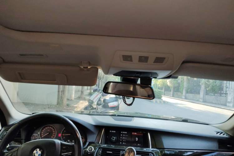 Used BMW 5 Series 2017 525Li Leading Model
