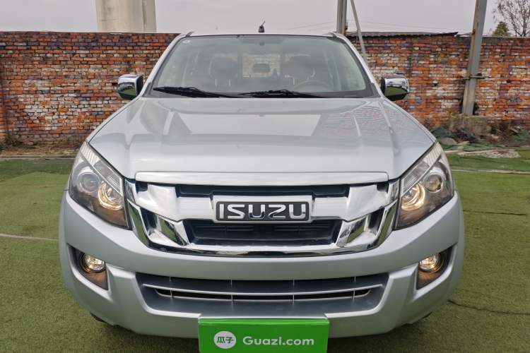 Used Isuzu D-MAX 2018 3.0T Two-Wheel Drive Automatic Elite Version 4JJ1-TC HI
