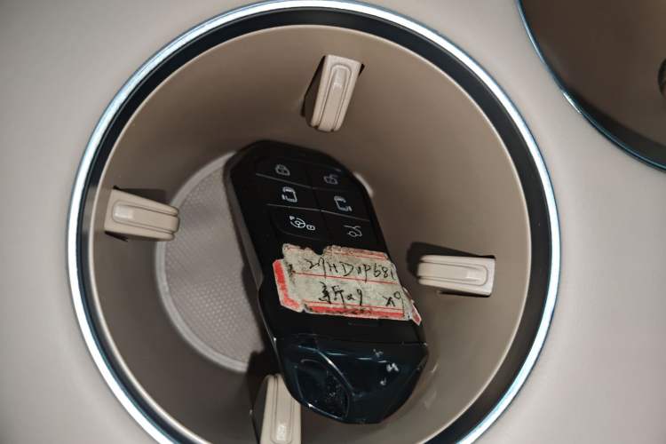 Used XPeng X9 2025 740 Ultra-Long Range Max