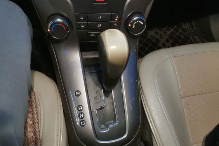 Used Chevrolet Cruze 2015 1.5L Classic SE AT
