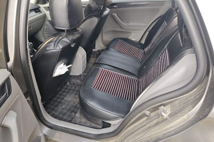 Used Volkswagen Bora 2013 1.6L Manual Fashion Edition