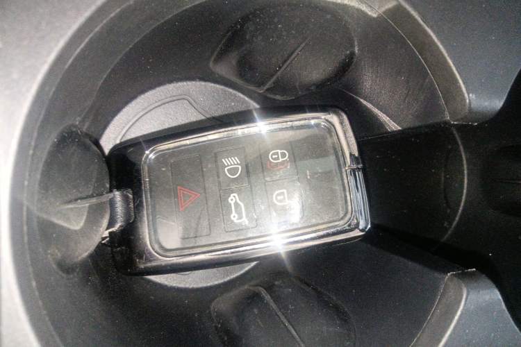 Used Land Rover Range Evoque 2024 Aurora L 249 PS Prestige Light-Chasing Edition