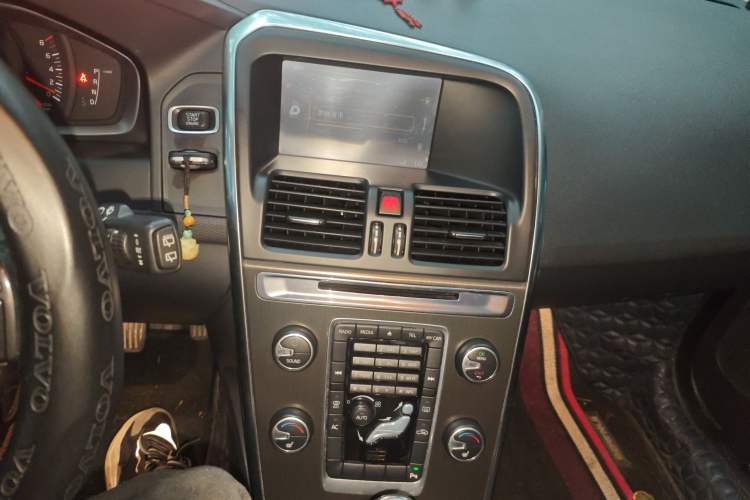 Used Volvo XC60 2014 T5 Zhiyi Edition
