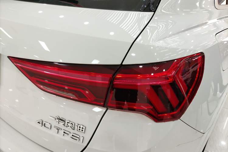 Used Audi Q3 2021 40 TFSI Fashion Dynamic Model