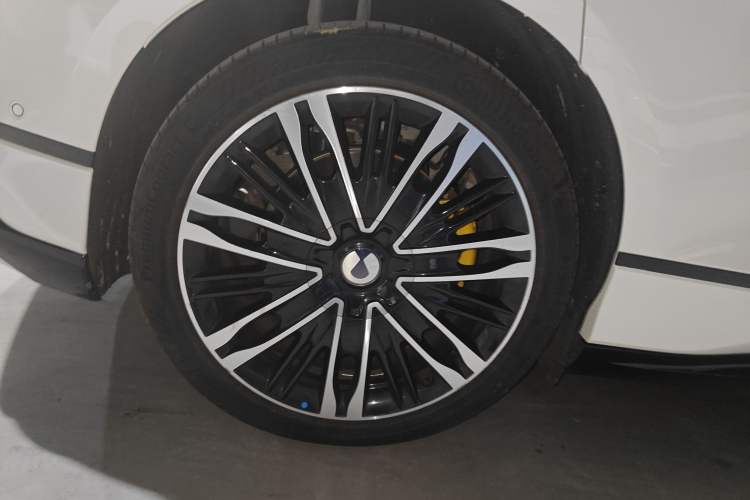 Used Denza Z9GT 2024 1100 Four-Wheel Drive Ultra Version
