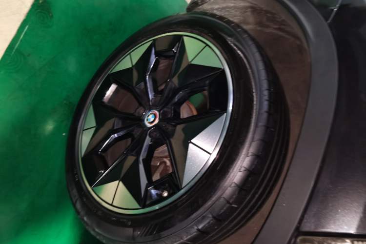 Used BMW iX3 2021 Leading Type
