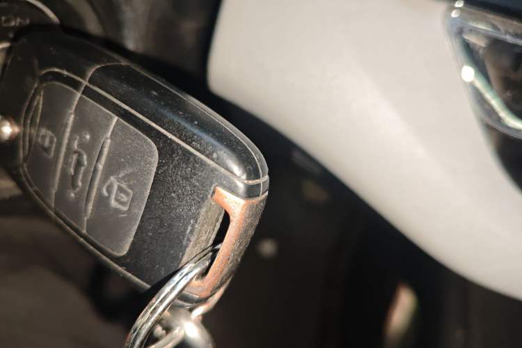 Used Wuling Victory 2020 1.5T CVT Elite Model Vehicle Key