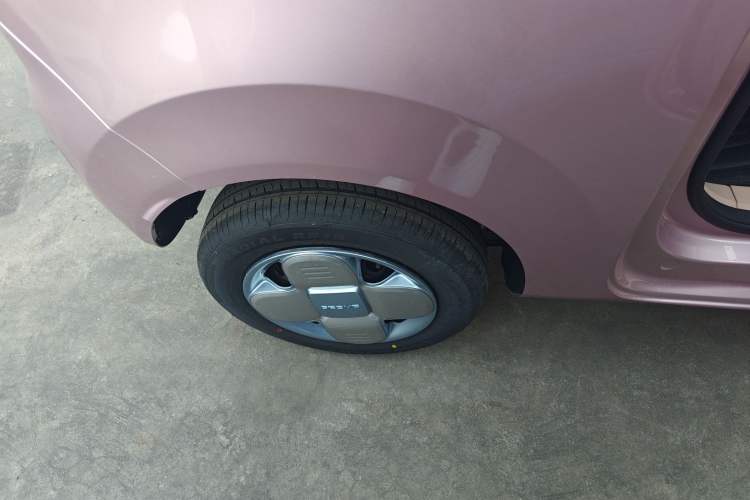 Used Geely Galaxy Panda 2024 Panda Mini 200km Endurance Bear
