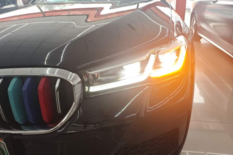 Used BMW 5 Series New Energy 2021 535Le Pioneer Edition M Sport Package Left Front Headlight