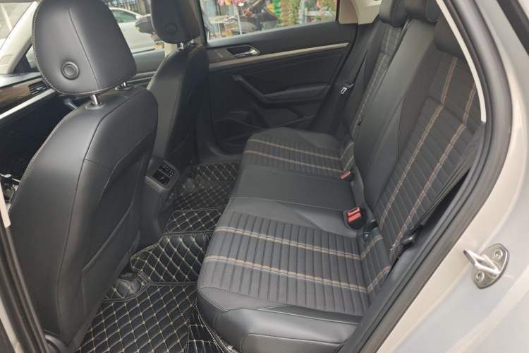 Used Volkswagen Lavida 2019 280TSI DSG Comfort Edition China VI standard Left Rear Seat