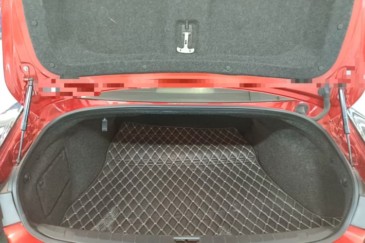 Used Infiniti Q60 2019 S 2.0T Luxury Sport Edition Trunk