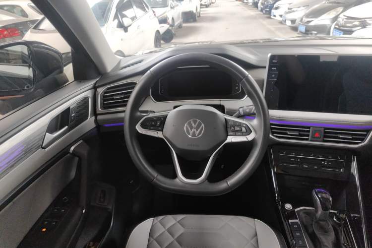 Used Volkswagen Tayron 2023 Revised Version 380TSI All-Wheel Drive R-Line High-Energy Edition Steering Wheel