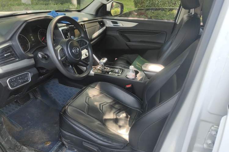 Used Great Wall Poer 2021 2.0T Commercial Version Automatic Diesel Two-Wheel Drive Elite Trim with Long Bed – GW4D20M Left Front Seat