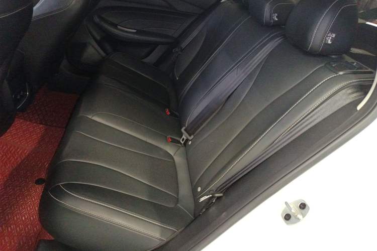 Used Roewe i5 2020 1.5L Automatic 4G Connect Luxury Flagship Edition
