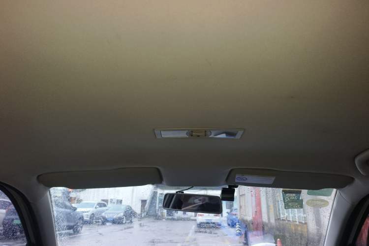 Used Volkswagen Gran Lavida 2015 1.6L Automatic Fashion Edition Headliner