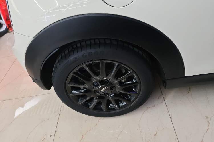 Used MINI 2019 1.5T COOPER Classic Edition
