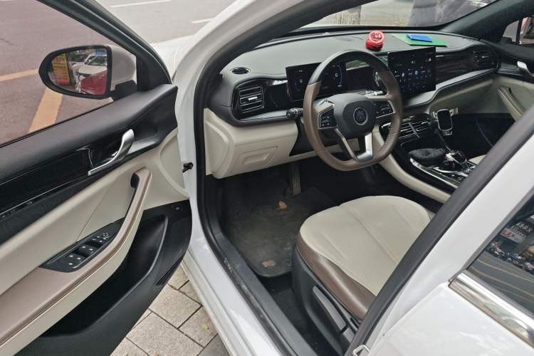 Used BYD Qin PLUS 2024 HONOR Edition DM-i 55KM Leading Model