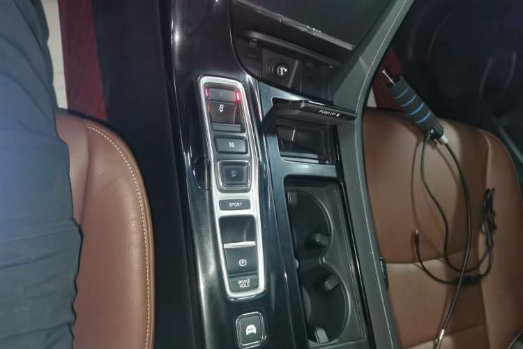 Used Honda Spirior 2017 Hybrid 2.0L Pure Drive Edition
