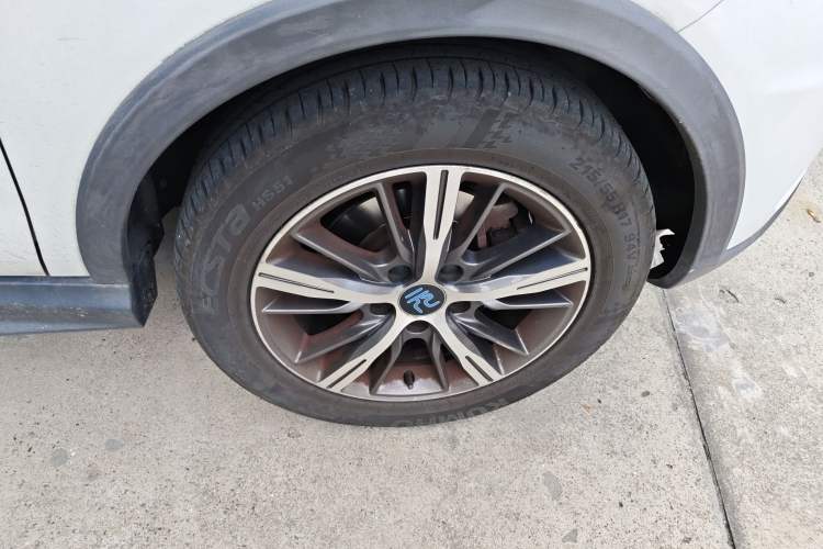 Used BYD Yuan New Energy 2018 EV360 Smart Connected Cool Model