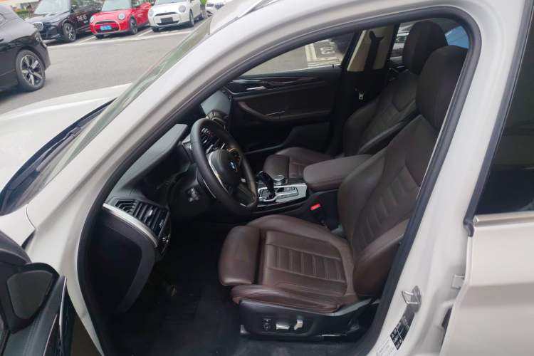 Used BMW X3 2020 xDrive30i Luxury Model with M Sport Package Left Front Seat