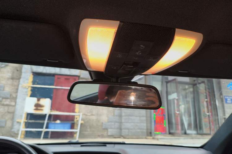 Used Mercedes-Benz E-Class 2014 E 200 Coupe Headliner