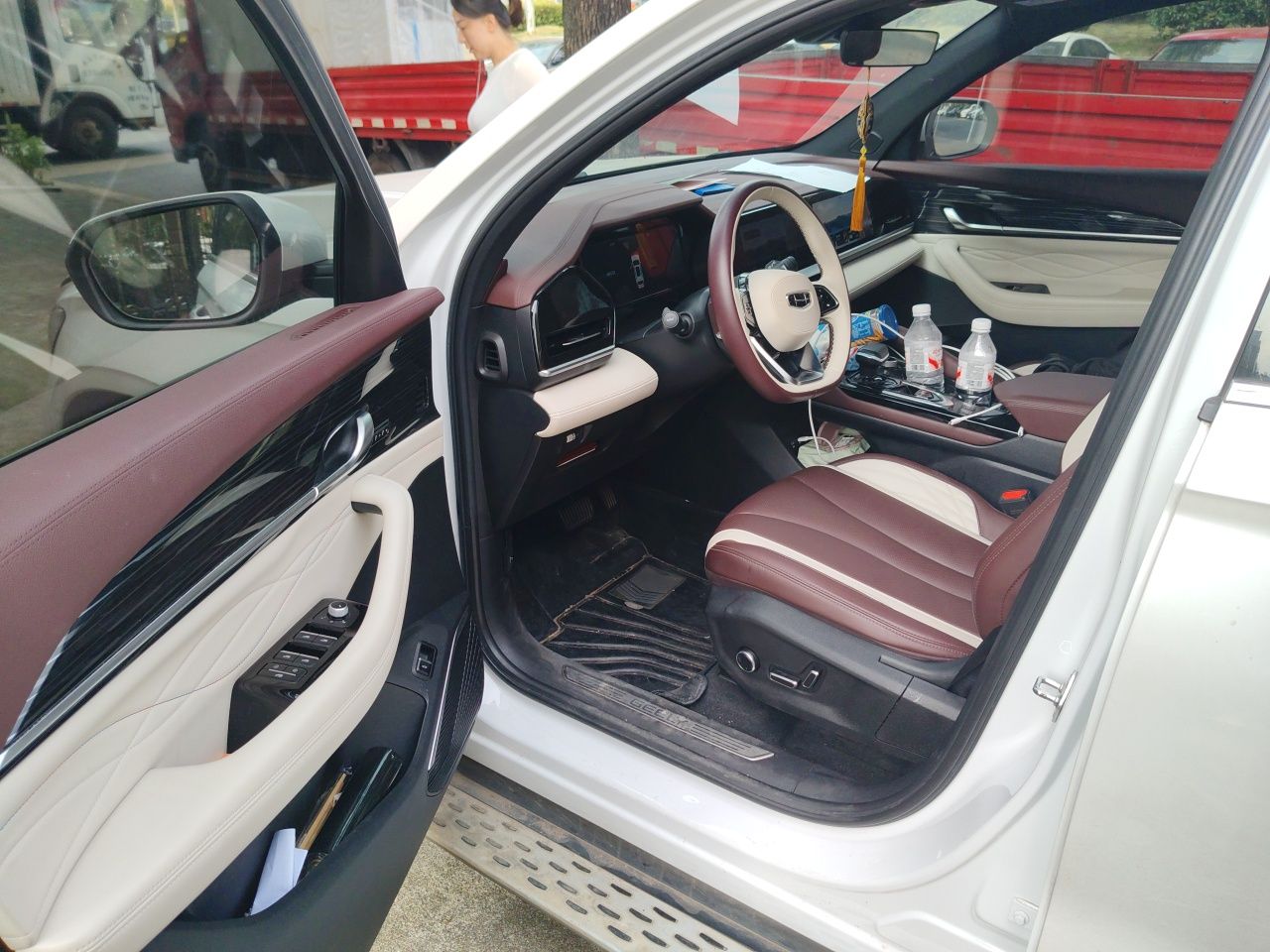 Geely Auto Monjaro L 2021 2.0TD DCT EVO Two-Wheel Drive Prestige Version — снимка 16