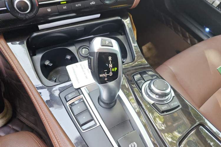 Used BMW 5 Series 2013 525Li Leading Model Gear Lever