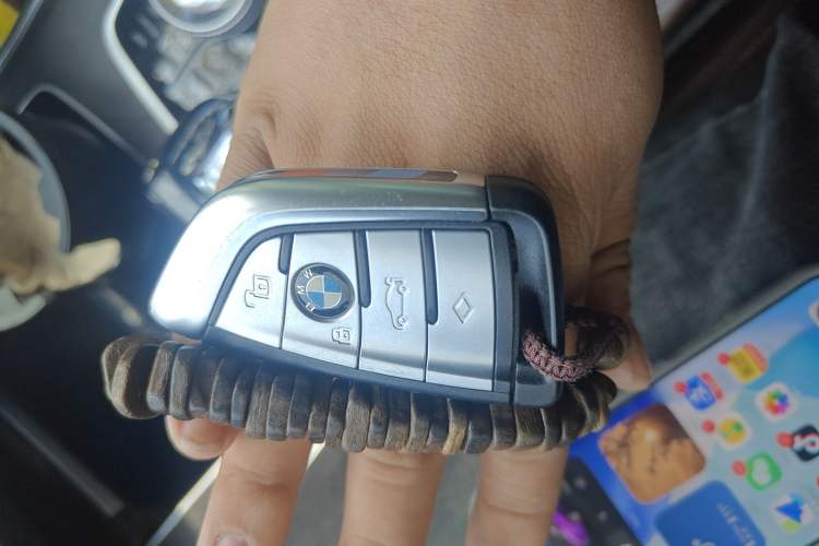 Used BMW X5 2021 xDrive40i Luxury Model with M Sport Package Vehicle Key