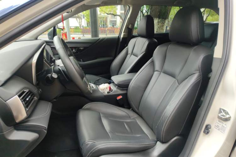 Used Subaru Outback 2023 2.5i AWD Sport Edition EyeSight Left Front Seat