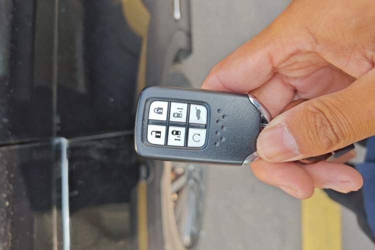 Used Honda Elysion 2022 2.0L eHEV Prestige Edition
