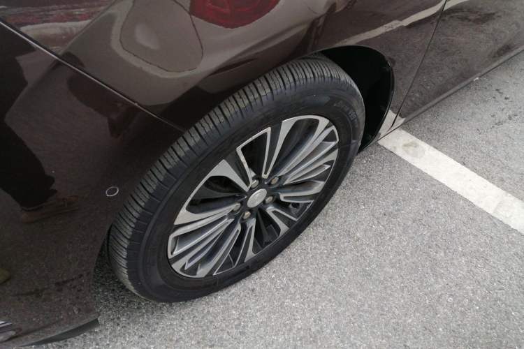 Used Buick GL8 2020 ES Land Cruiser 653T Luxury Model Exterior 7