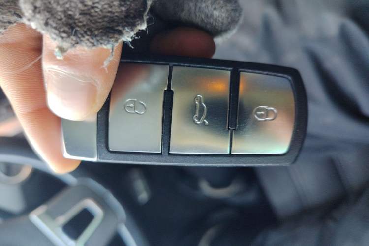 Used Volkswagen FAW-Volkswagen CC 2011 1.8TSI Luxury Model Vehicle Key