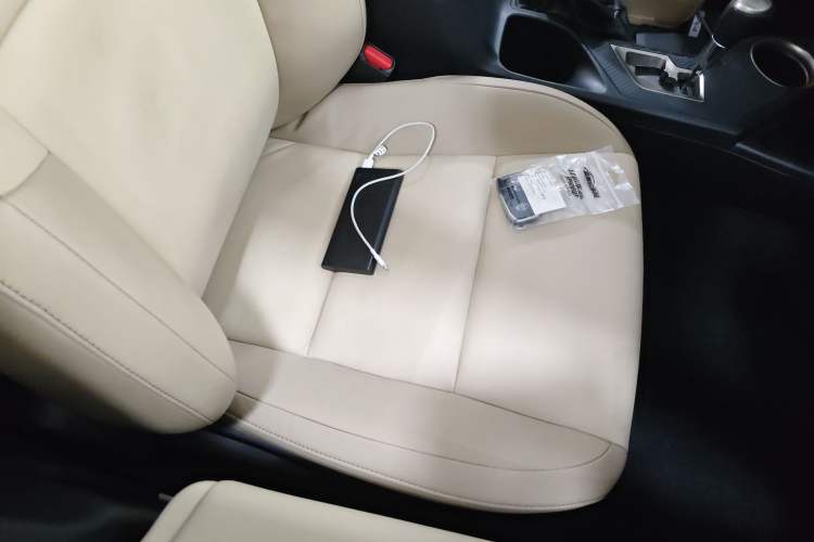 Used Toyota RAV4 2013 2.0L CVT Four-Wheel Drive New Edition
