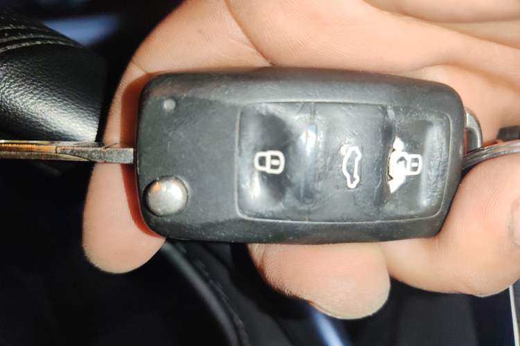 Used Volkswagen Bora 2015 Value Edition 1.6L Automatic Comfort Version