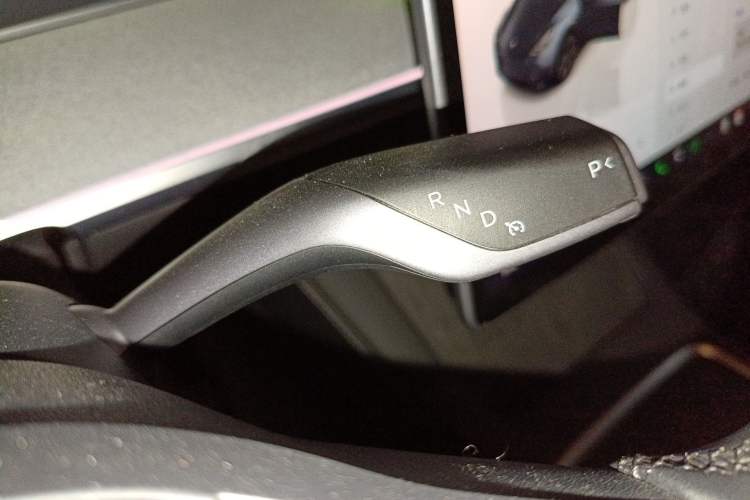 Used Tesla Model Y 2024 Rear-Wheel-Drive Version
