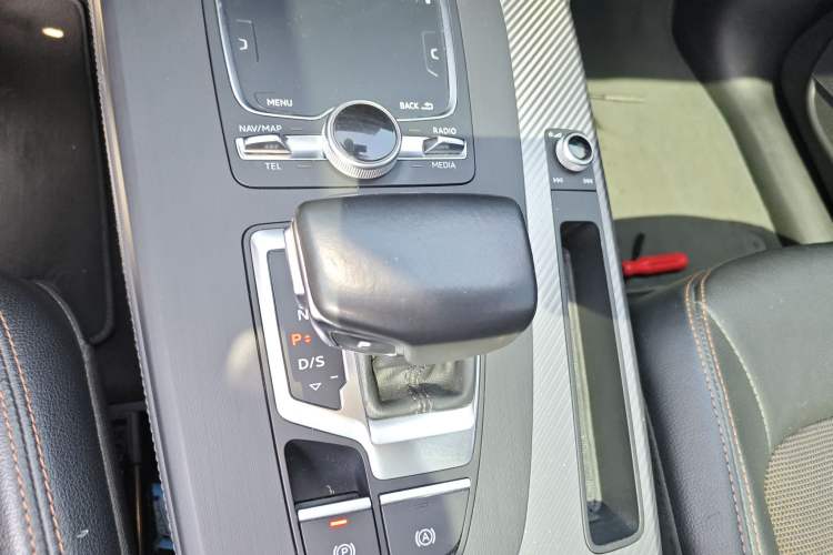 Used Audi Q5L 2018 45 TFSI Prestige Fashion Edition China V Emission Standard
