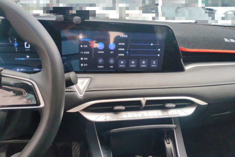 Used Venucia V 2021 260T Idol Edition
