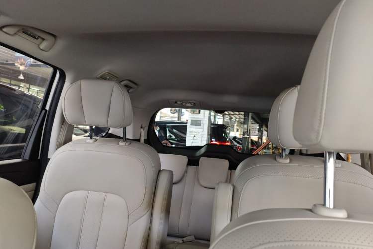 Used GAC Trumpchi M6 2019 270T Automatic Luxury Edition (7-seater) China V Standard
