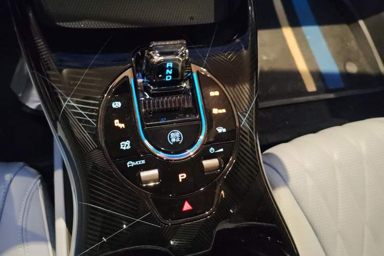 Used BYD Seal 2022 550 km Standard Range Rear-Wheel Drive Prestige Version