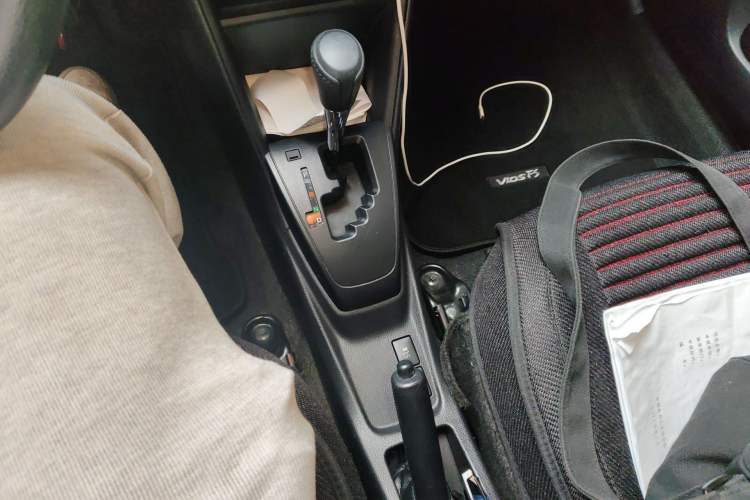 Used Toyota Vios FS 2017 1.5L CVT Fengchi Edition Gear Lever