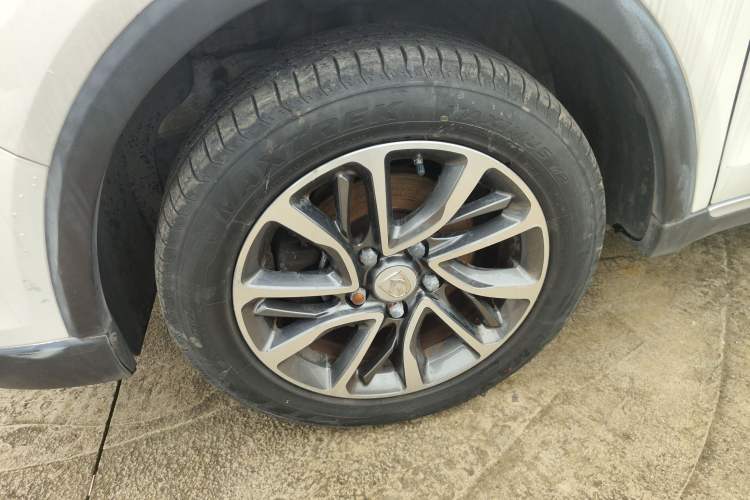 Used Baojun 730 2019 1.5T CVT Fashion Model 7 Seats China V Emission Standard
